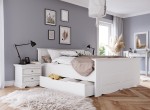 Łóżko białe z drewna Belluno Elegante z szufladą